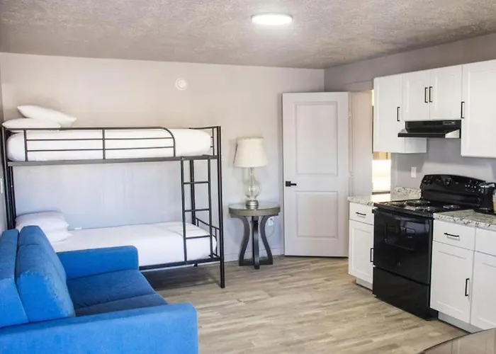 Bears Ears Inn