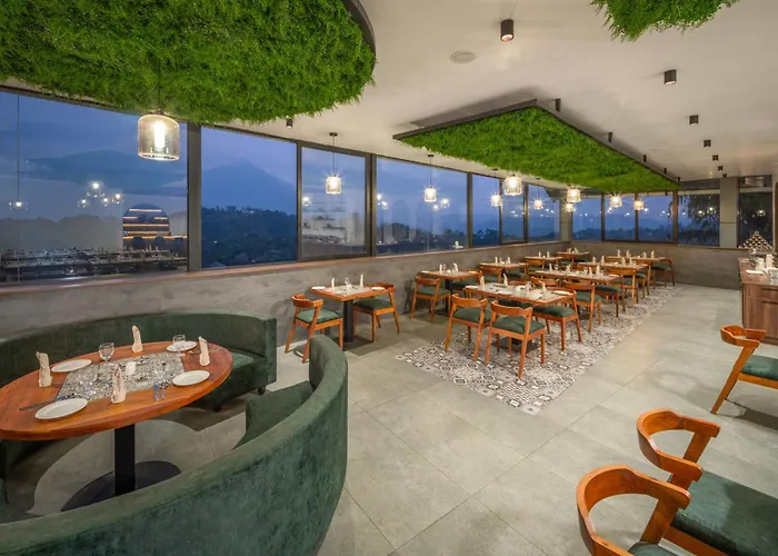 Boulevard Premium Luxury Hotel