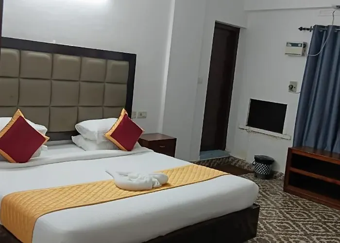 Pournami Inn