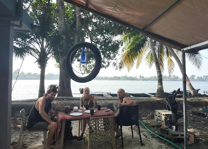 Lakecampers For Foreign Travellers Only
