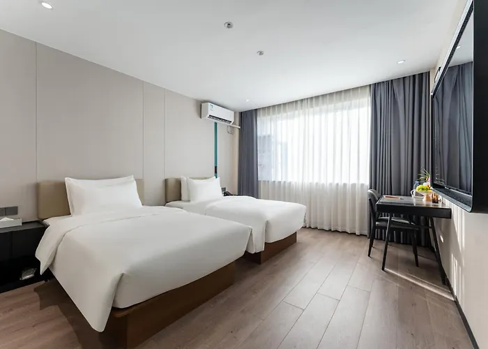 Bernard Hotel Putian Xinghuafu Historical And Cultural Street Branch