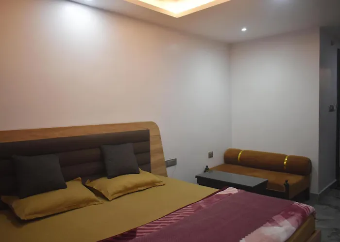 Hotel Neelkanth