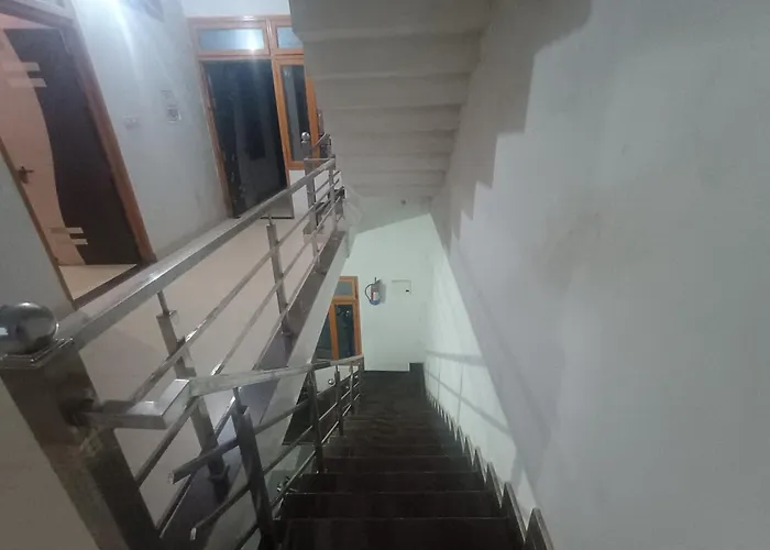 Hotel Golden Night