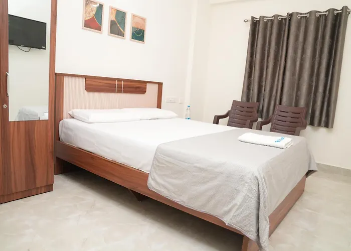 Epic Rooms - Madhurawada