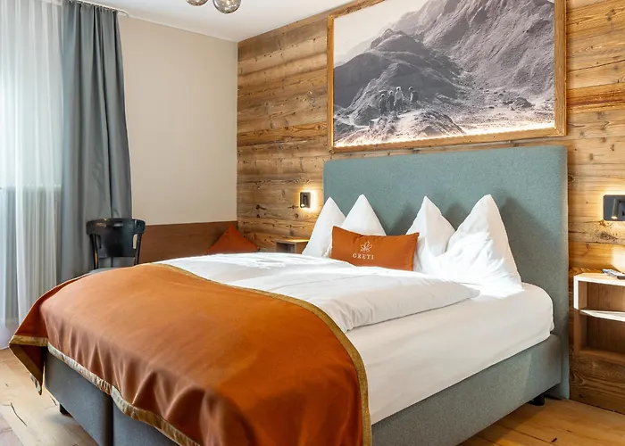 GRETI - wie dahoam, nur feiner - Alpine Boutique Hotel mit Alpentherme Eintritt, reichhaltigem Frühstück, Sauna
