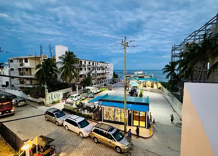 Hotel Sea Queen Suite & Golf Cart Rental