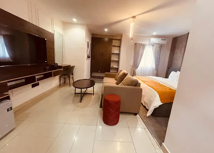 Tgh Gracies Hotel