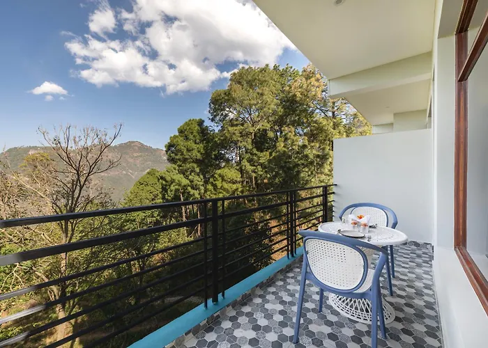 The Snowflake In - Family Groups & Events & Traking - Open Rooftop - Balcony