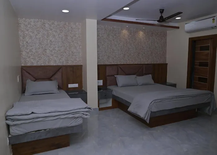 Hotel Satyabhama Lodge