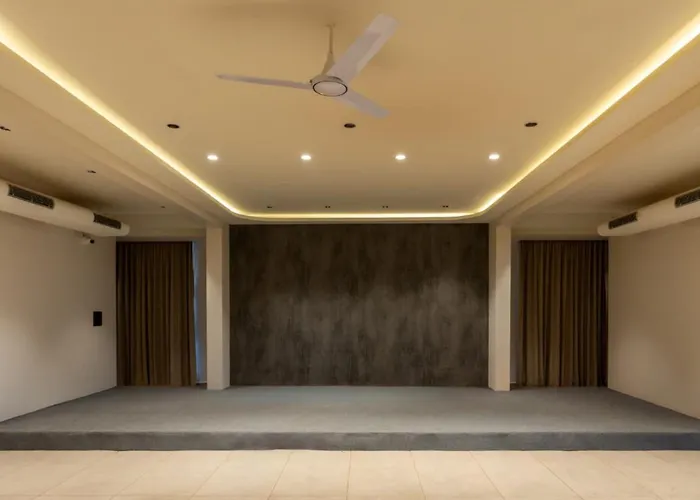 Avm Elite Suites Malur