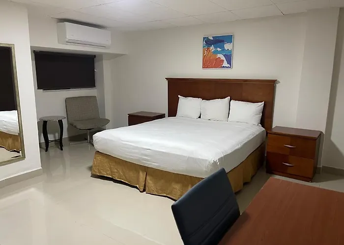 Hotel Frontera Baja