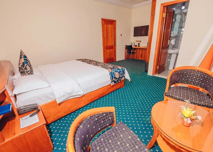 Mac-Dic Royal Plaza Hotel