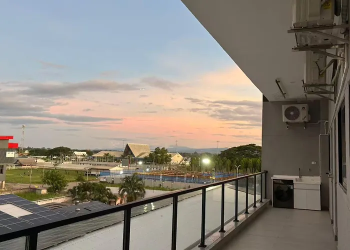 Xiaos Henderson Hotel