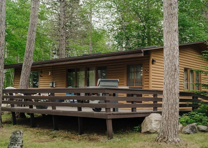 Timber Bay Lodge And Houseboats