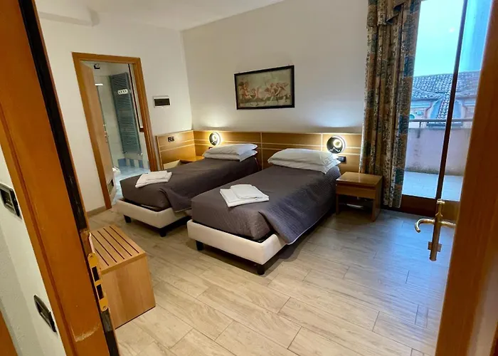 Hotel Oasi Este