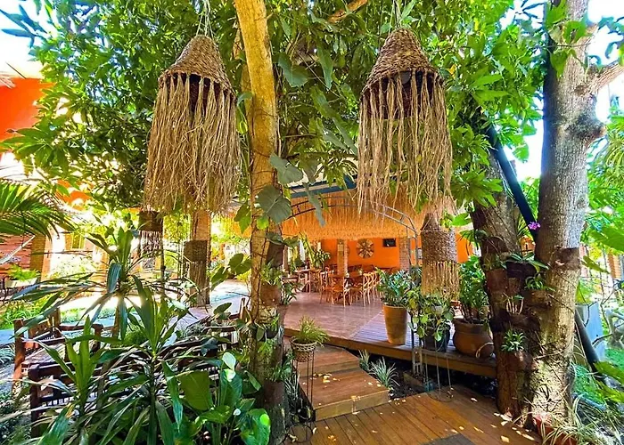 Casa das Flores Bistrô e Pousada
