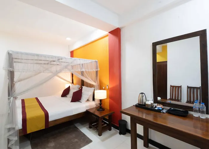 Urban Kandy City Hotel