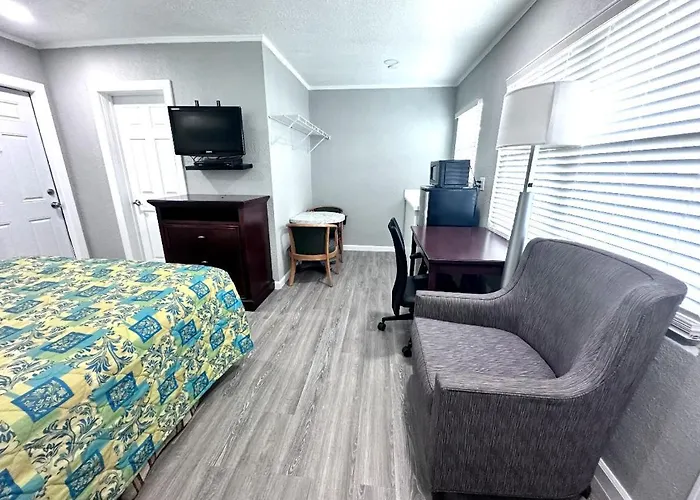Lemon Bay Motel