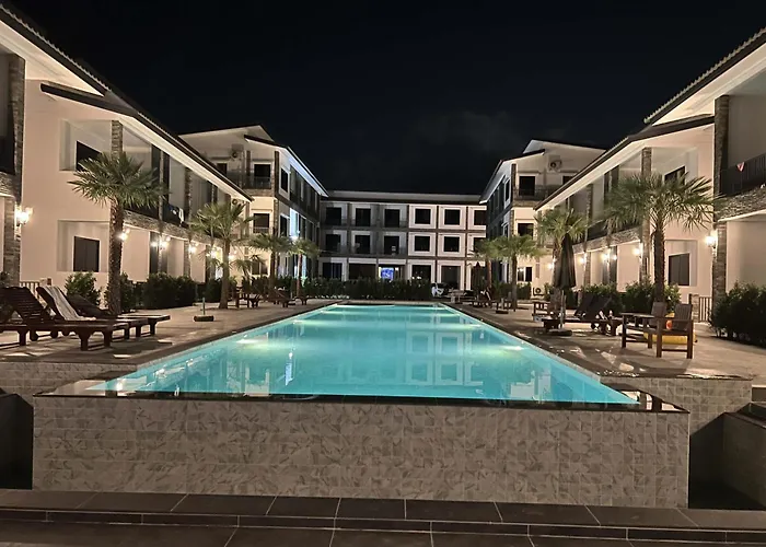 Double Rock Beach Hotel