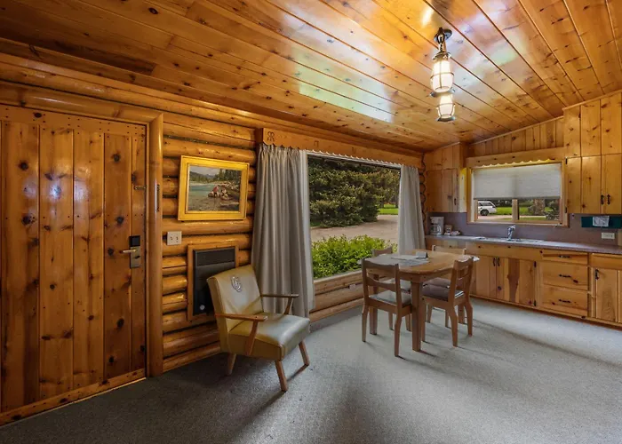 El Western Cabins & Lodges