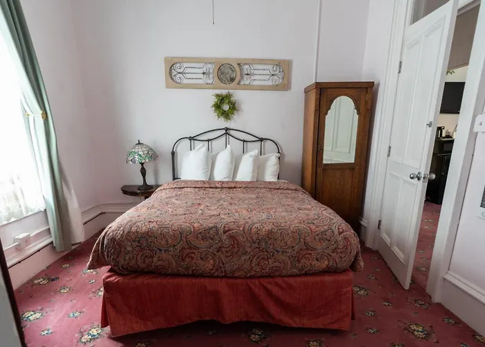 Jackson House Hotel