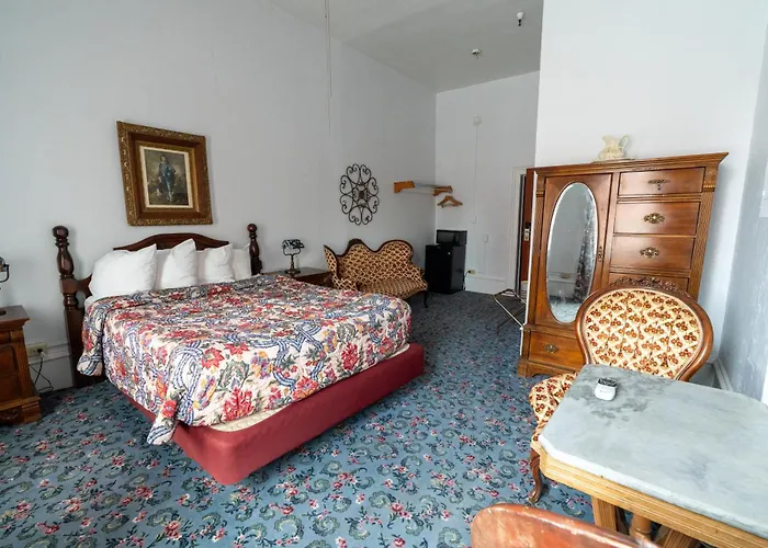 Jackson House Hotel