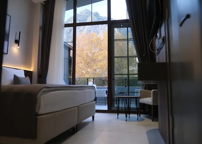 1921 Justa Sefa Otel