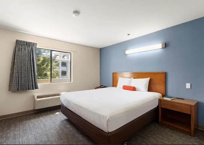 Good Nite Inn