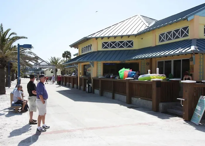 833 Aqualea / Beachfront Resort Clearwater Beach