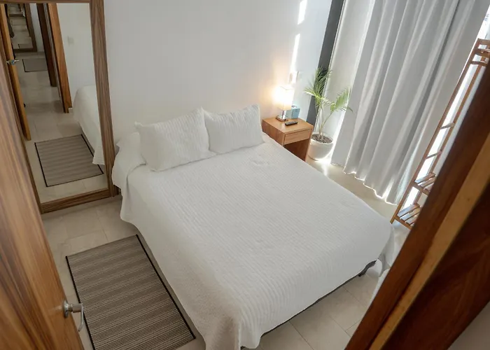 Hotel Punto Oriente Tonala