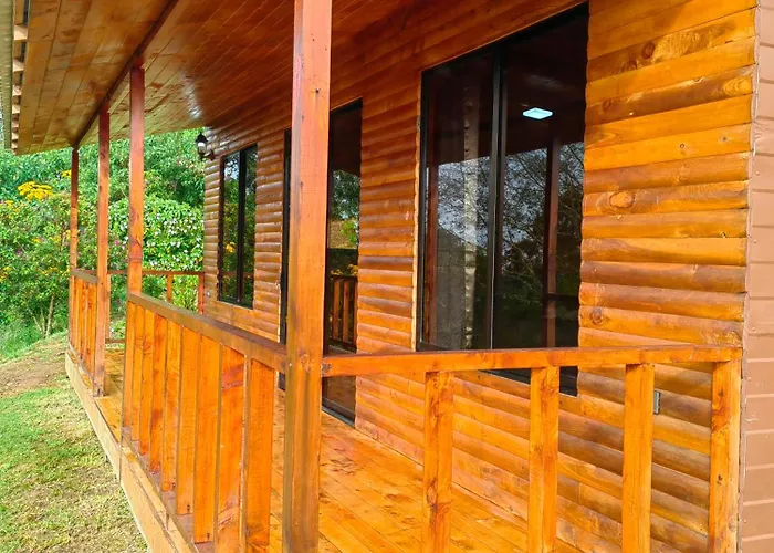 Cerro Lodge & Gardens