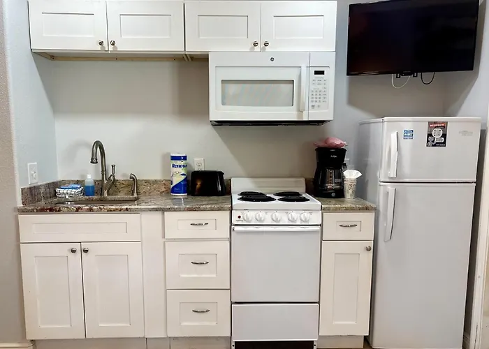 Beachgate Condo Suites And Hotel 218 Condo