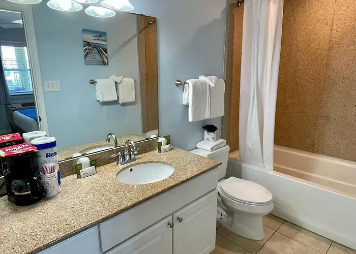Beachgate Condo Suites And Hotel 537A Condo