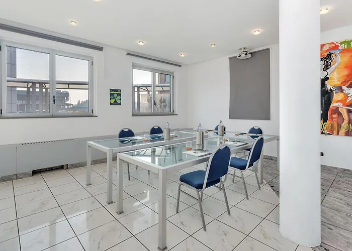 B&B HOTEL Milano Cologno Studios