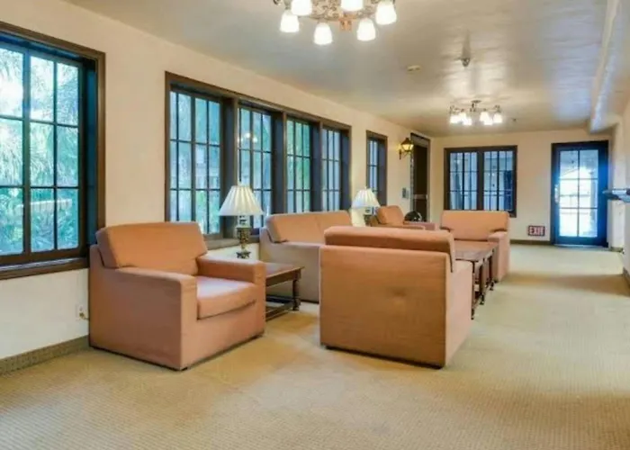 The Buena Park Grand Hotel & Suites