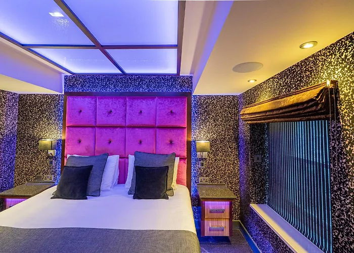 Church Suites By The Cranleigh Boutique