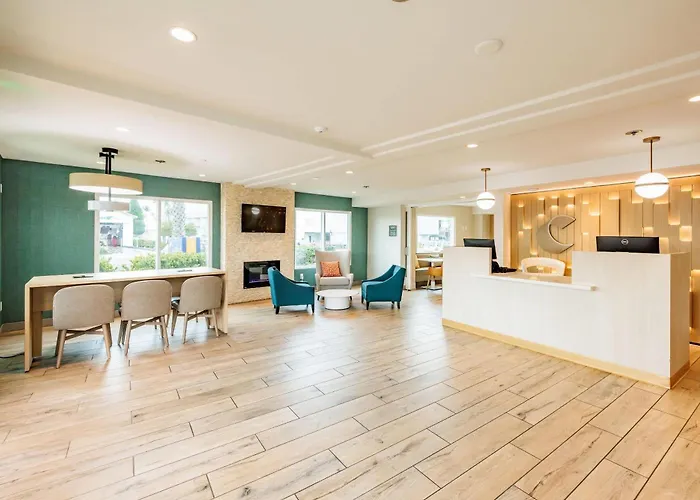 Comfort Inn&Suites Ventura Beach
