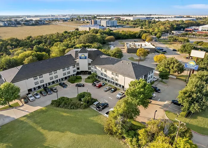 Days Inn & Suites By Wyndham Desoto