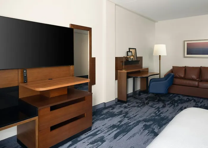 Fairfield Inn & Suites By Marriott Newark Liberty International Airport