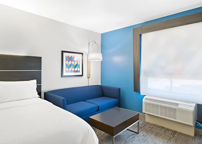 Holiday Inn Express & Suites White Hall By Ihg
