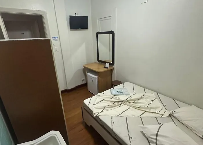 Hotel Moraes próximo a 25 de Março, Brás e Bom Retiro - Reserve agora e só pague no check-in