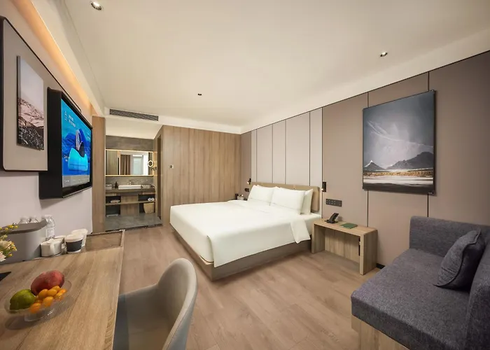 Atour Hotel Weihai City Center