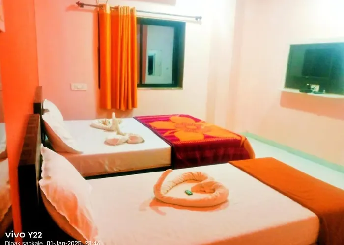 Hotel Nisarg Lodging And Restaurant