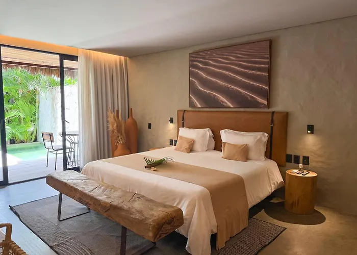 Makena Hotel