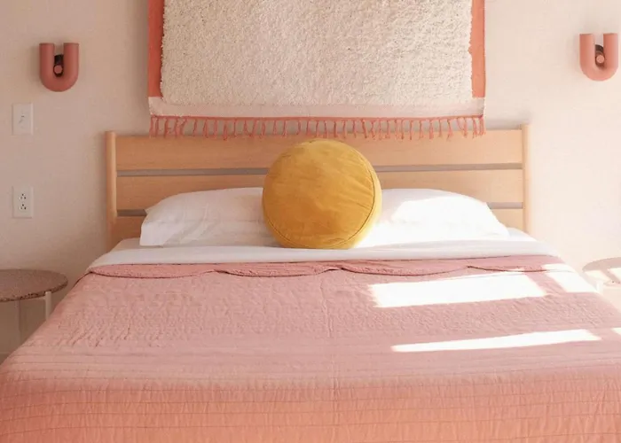 Hotel No-Vacancy