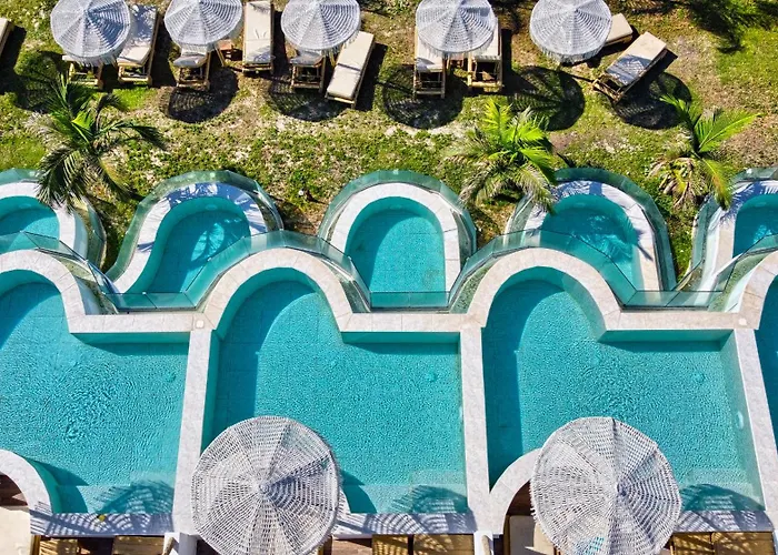 Alia Beachfront Suites And Spa