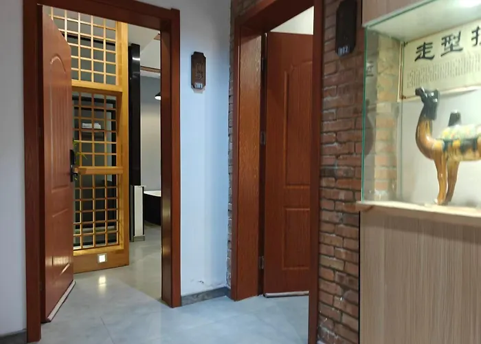Qichi Waterfront B&B Hotel