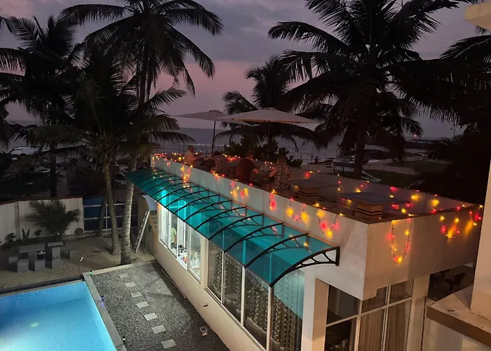Danish Crown Hotel
