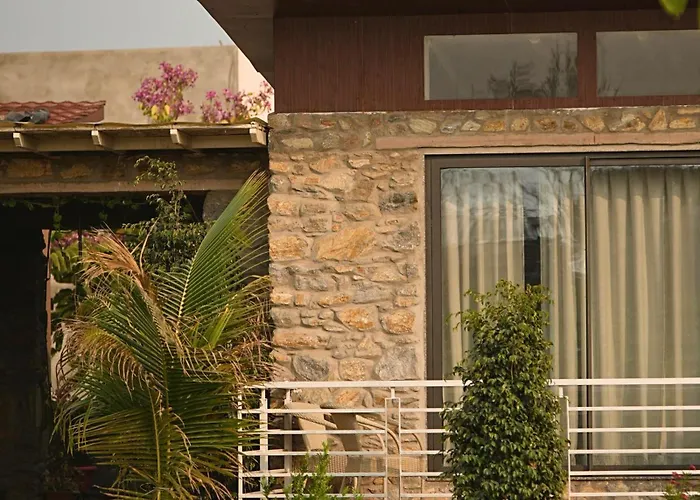Elan Jawai Luxuria