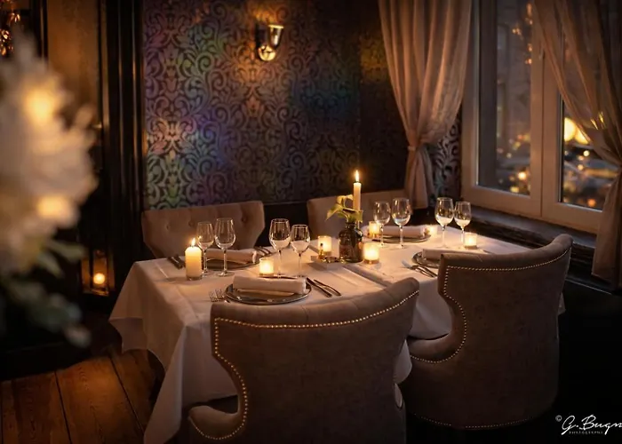 La Reine Hotel & Restaurant